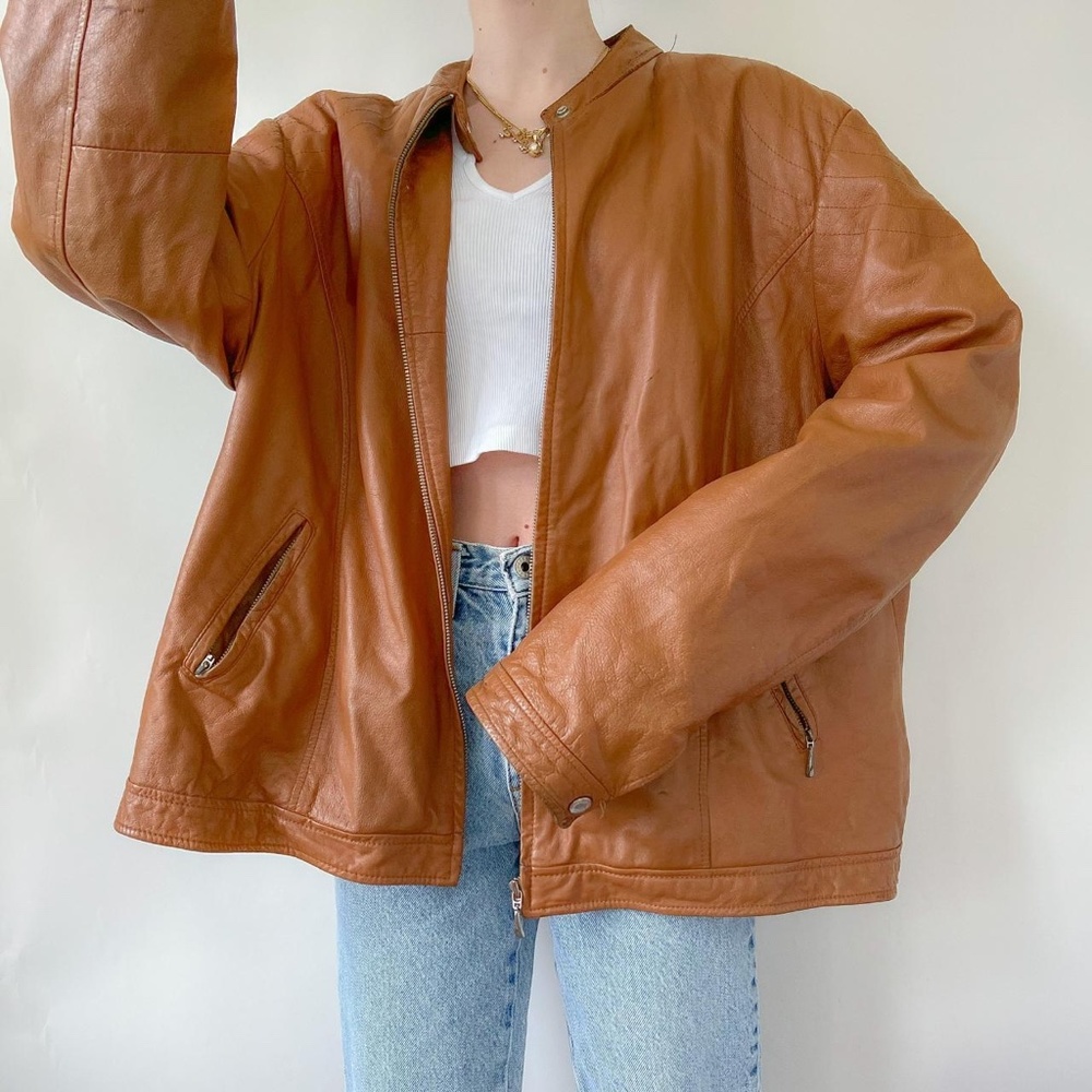 Vintage 80s/90s Chestnut Brown Collared Leather Bomber Jacket ✨